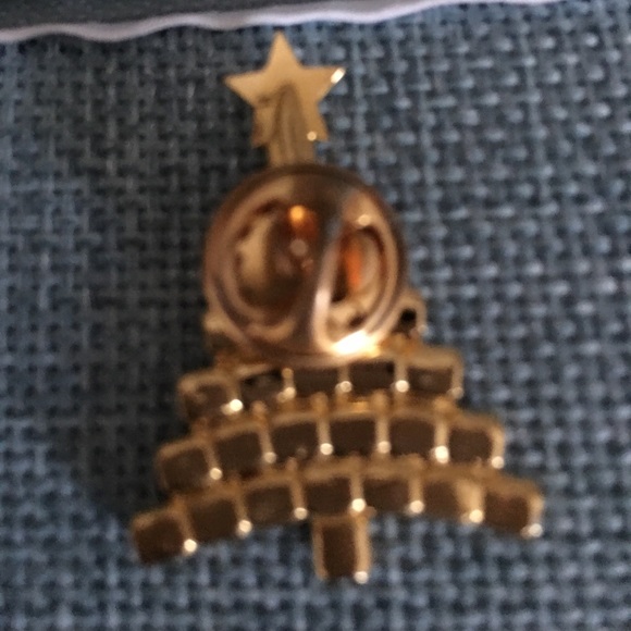 🎄Christmas Tree Pin 🎄🎄🎄 - Picture 2 of 2